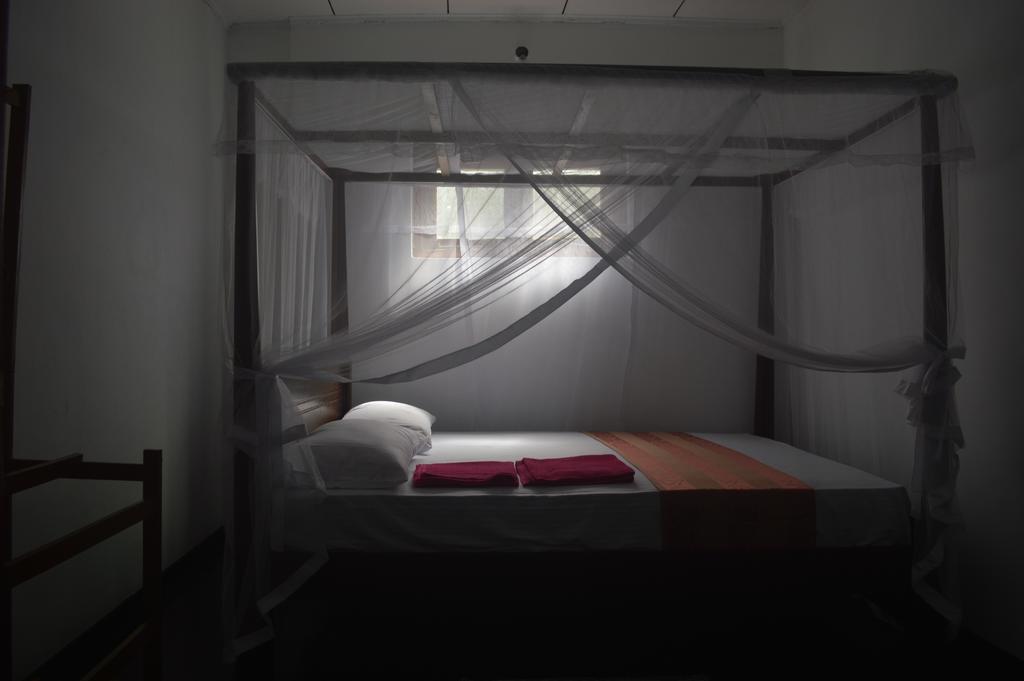 Chamod Holiday Home Tangalle Exteriör bild